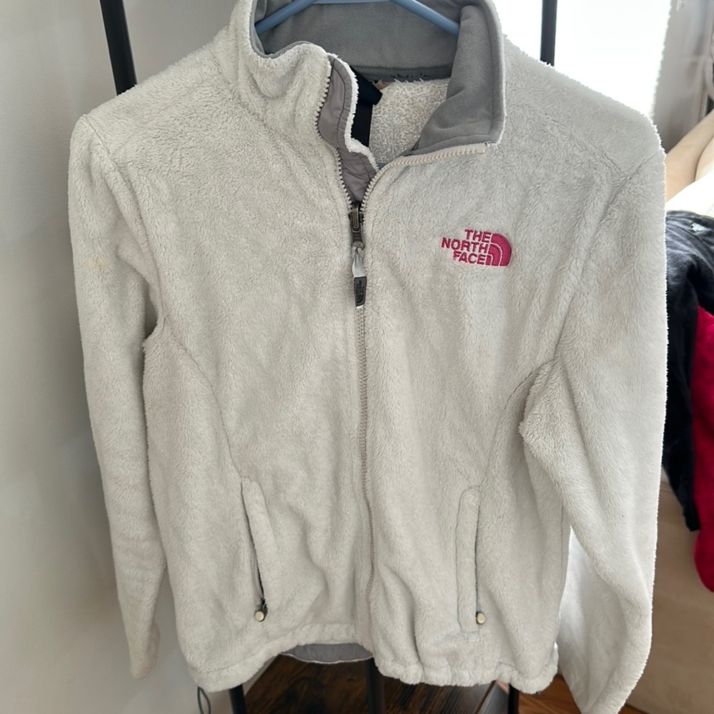 White women’s North Face